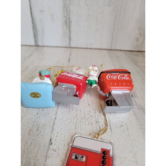 Polar bear Coca-Cola soda dispenser machine ornament Xmas set variety - Picture 8 of 8